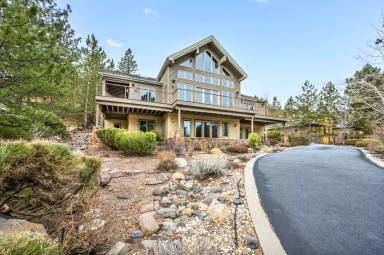 Main picture of 54 Bennington Ct