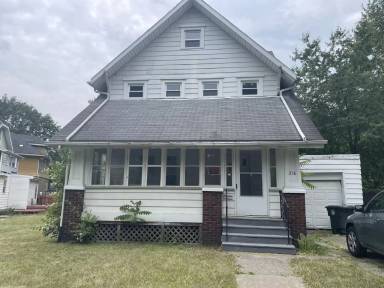Main picture of 218 Para Ave