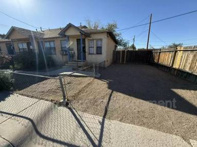 Main picture of 500 Kinley Ave NW