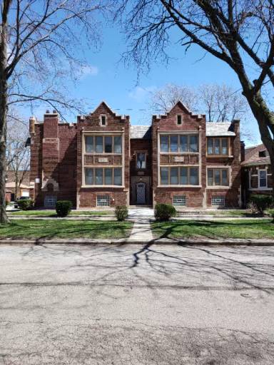 Main picture of 45 E 74th St