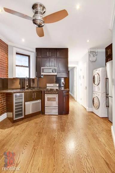 Main picture of 219 E 23rd St