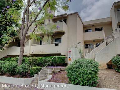 Main picture of 19400 Wyandotte St