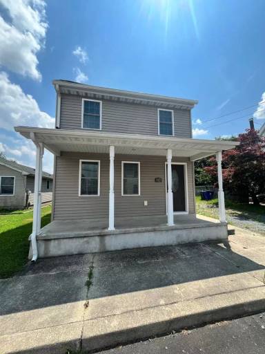 Main picture of 112 E Main St