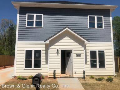 Main picture of 425 Centerfield Dr