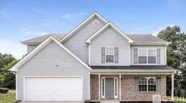 Main picture of 715 Tullamore Way