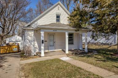Main picture of 6524 Maple St