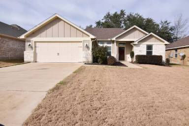 Main picture of 187 Sheridan Loop