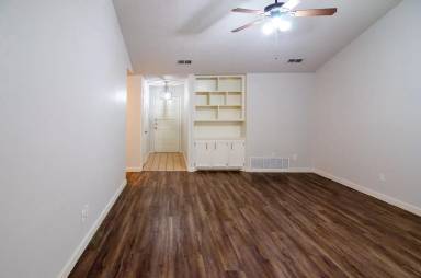 Main picture of 5518 95th St
