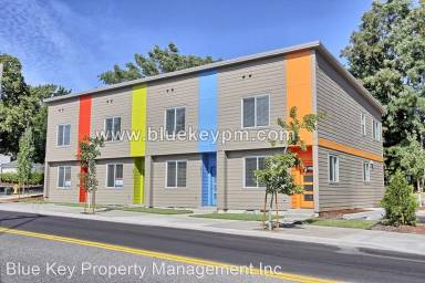 Main picture of 2713 Broadway St