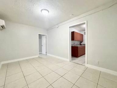 Main picture of 1327 NW 8th Pl