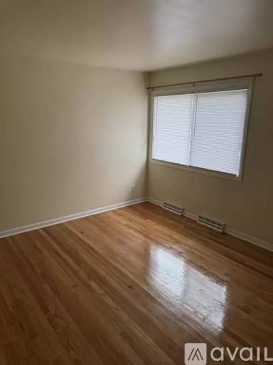 Main picture of 6264 S Robert Ave