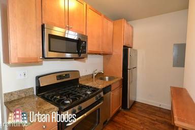 Main picture of 746 W Addison St