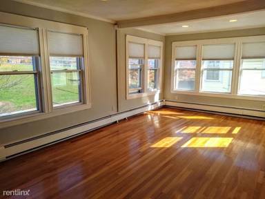 Main picture of 144 Orchard St