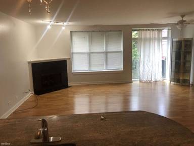 Main picture of 2257 W Lake St