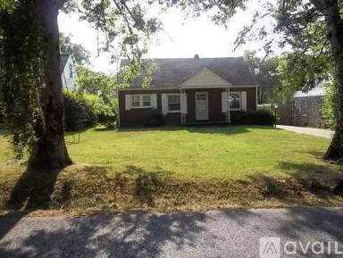 Main picture of 3103 Wingate Ave
