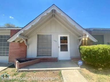 Main picture of 127 Daytona Dr