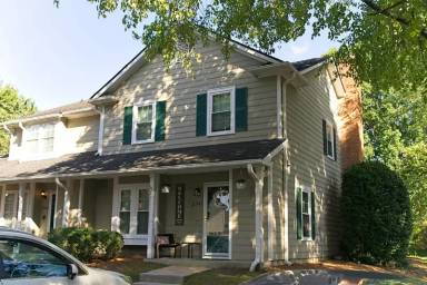 Main picture of 2747 Tiergarten Ln