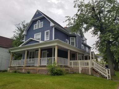 Main picture of 701 Faurot Ave