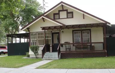 Main picture of 2501 W Idaho St