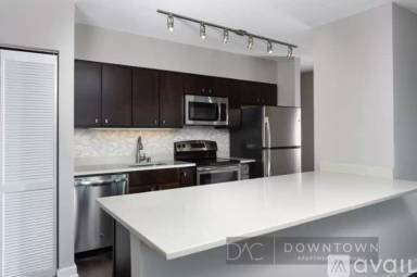 Main picture of 113 W Chestnut St