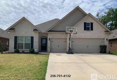 Main picture of 142 Shrewsberry Dr