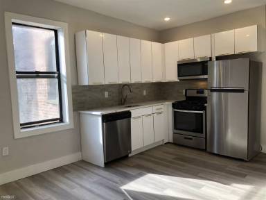 Main picture of 47 Duncan Ave