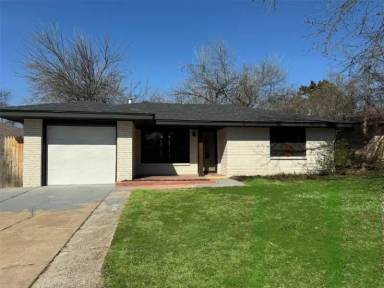 Main picture of 1733 Westchester Dr