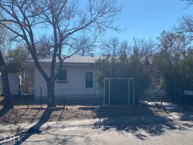 Main picture of 1502 38th St