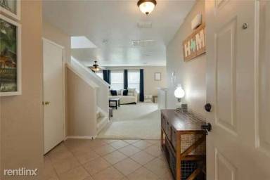 Main picture of 2433 Graystone Dr