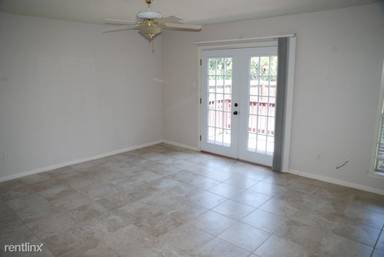 Main picture of 813 Yegua St