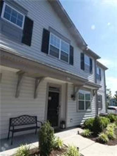 Main picture of 4392 Turnworth Arch