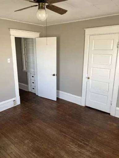 Main picture of 1043 5th Ave SE