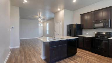 Main picture of 2212 John Ross Ct