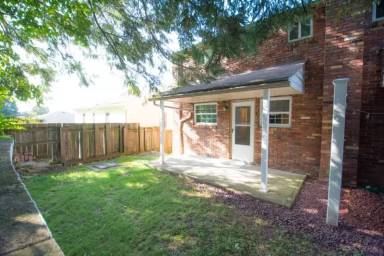 Main picture of 733 Cribbs St