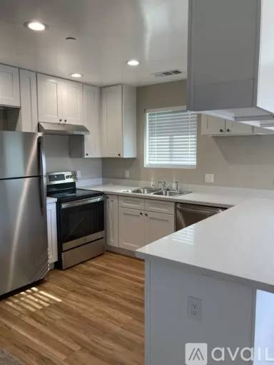 Main picture of 135 Oakland Ave