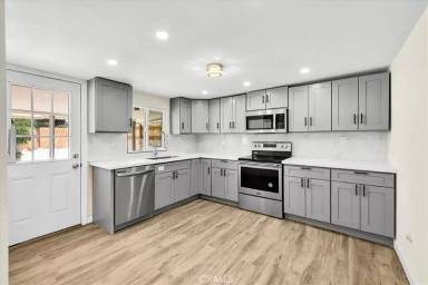Main picture of 6064 Cahuilla Ave