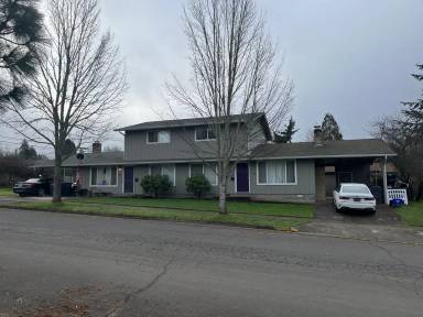 Main picture of 1020 E 26th Ave