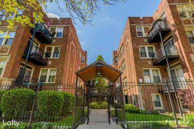 Main picture of 1659 W Pratt Blvd