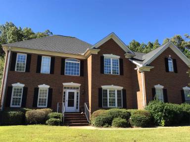 Main picture of 702 Carriage Hill Rd