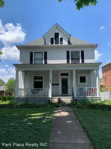 Main picture of 1369 Clarke Ave SW