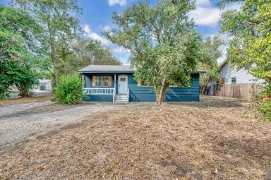 Main picture of 2809 Parrott Ave