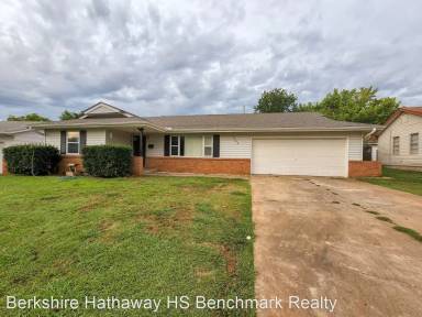 Main picture of 1304 Thompson Dr