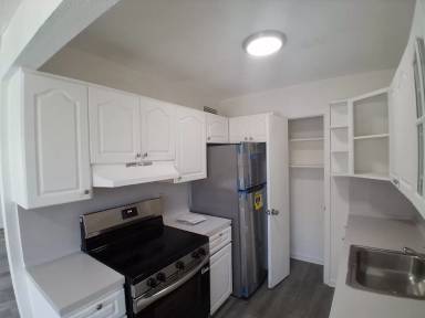 Main picture of 401 SW 13th Pl