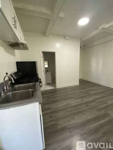 Main picture of 2901 Van Buren Pl