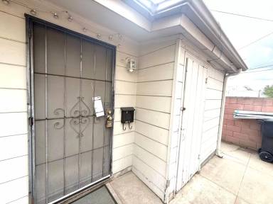 Main picture of 207 S Mission Dr