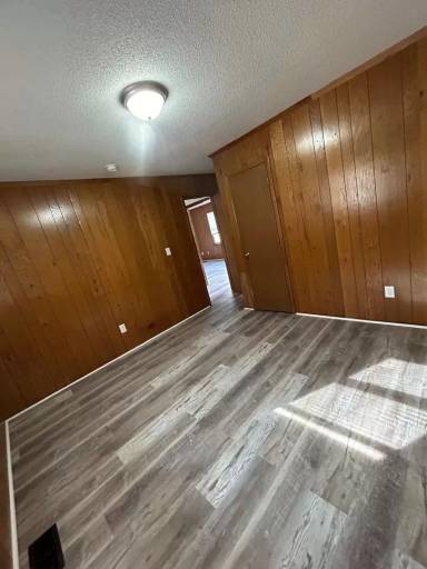 Main picture of 21 W Colonial Dr