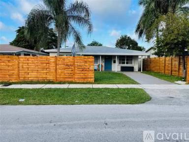 Main picture of 5433 NE 1st Ave