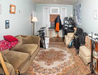 Main picture of 3135 N Calvert St