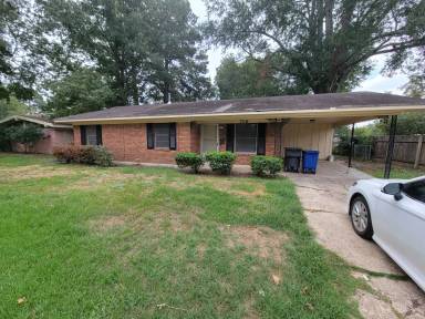 Main picture of 706 Woodmont Pl