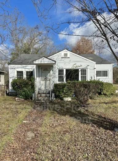 Main picture of 5624 Cairo Ave